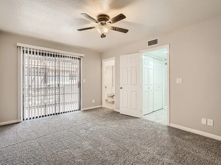 1411 Santa Margarita St #H — Photo 19