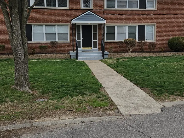 2213 Gerald Ct #0 — Photo 7