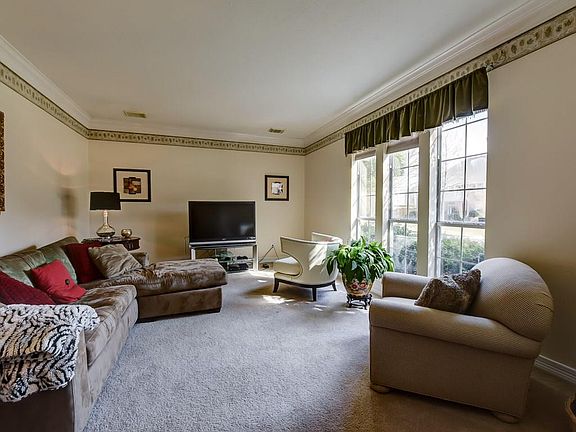 5th image of 6824 Glen Meadow Dr