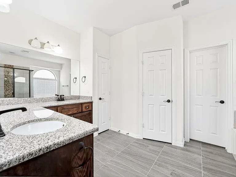 12305 Belmeade Dr — Photo 27