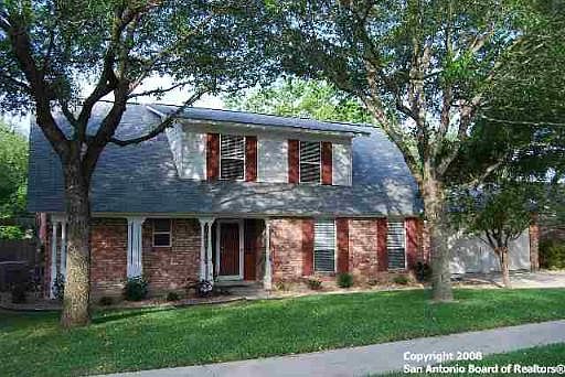 1st image of 5918 ROYAL POINT DR