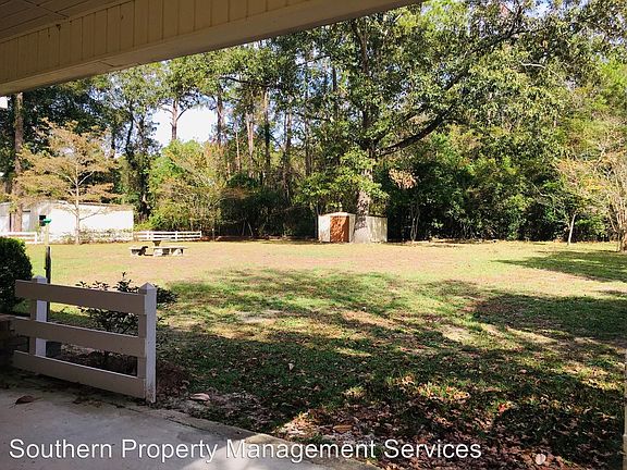 4th image of 329 Meadowlark Cir