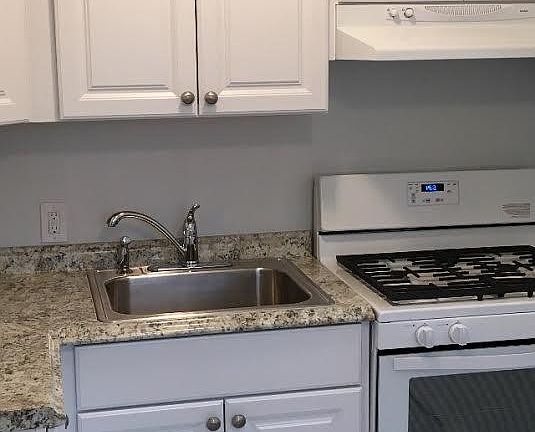 5th image of 11412 Nardo St APT 6