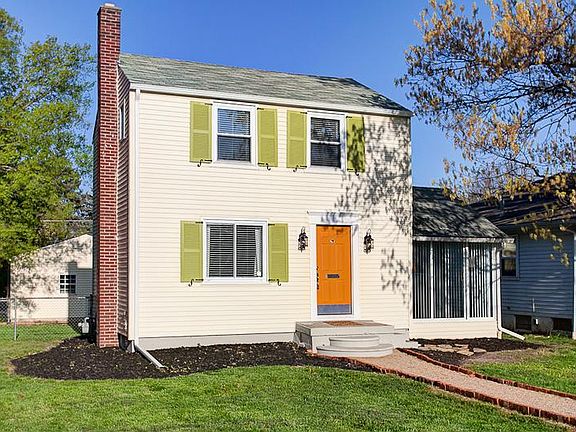 2nd image of 3051 Oaklawn St