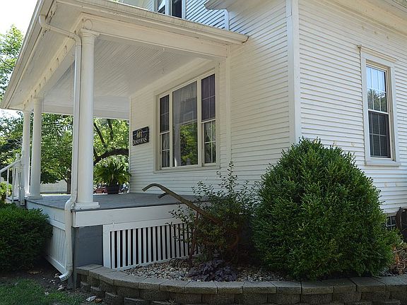 Front covered porch