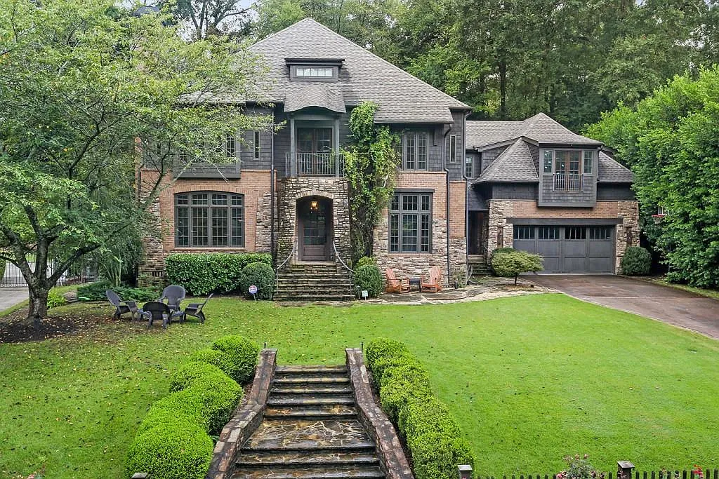 5 bed, 5.5 bath, 6533 sqft, $18,000 — Photo 1