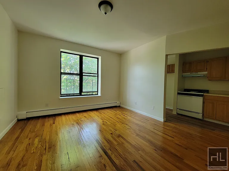 62 Stuyvesant Ave #4B — Photo 2