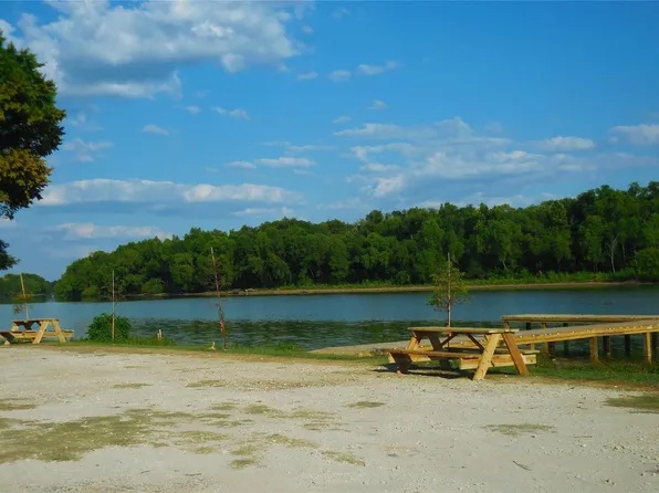129 S Post Oak Point, Trinity, TX 75862