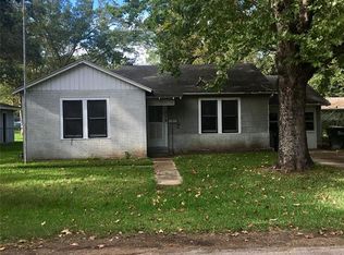 814 Jackson St, Columbus, TX 78934