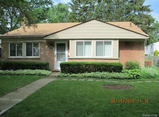 1427 N Stephen Ave, Clawson, MI 48017