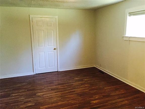 3rd image of 120 Echo Ave