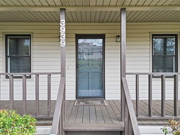 3rd image of 3939 Mill Creek Rd NW