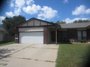 1825 S Griffith St, Wichita, KS 67207