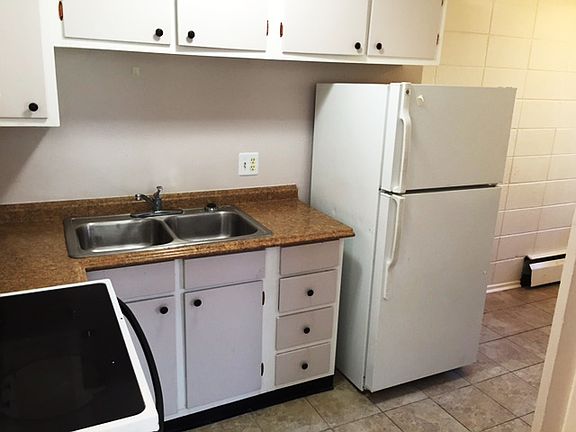 4th image of 1255 Winona Ct APT 2