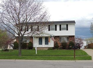 33 Bert Rd, Cheektowaga, NY 14225