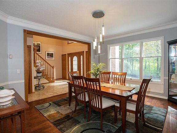 3rd image of 2353 Country Brook Dr