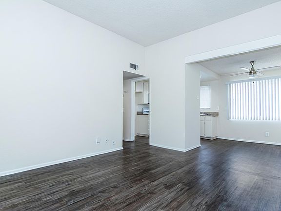 1 Bed 1 Bath Upstairs