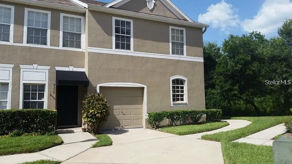 3 bed, 2.5 bath, 1336 sqft, $2,150 — Photo 1