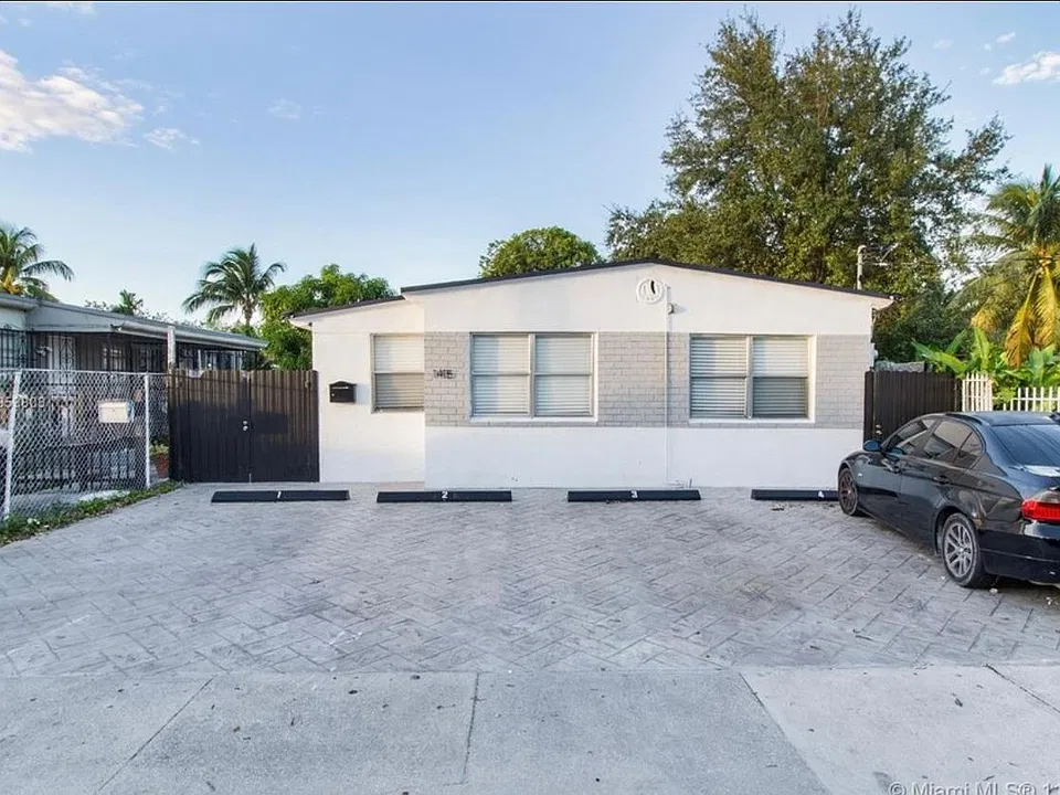 1415 NW 34th St #3