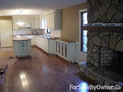 Kitchen, hardwood being installed