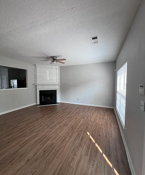2770 Parkway Cv — Photo 8