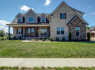 2214 Lionheart Dr, Murfreesboro, TN 37130