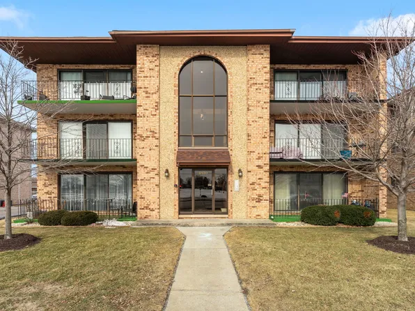 4830 W 122nd St APT 3E, Alsip, IL 60803