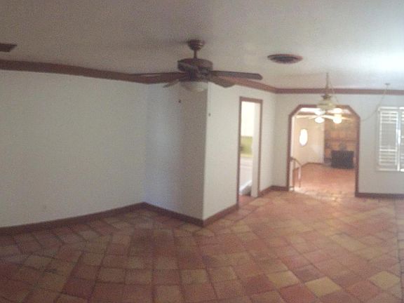 3rd image of 505 Hillcrest Dr