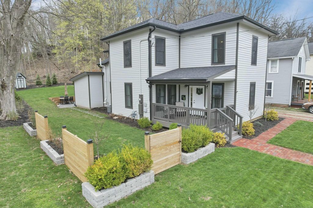 Real estate listing image