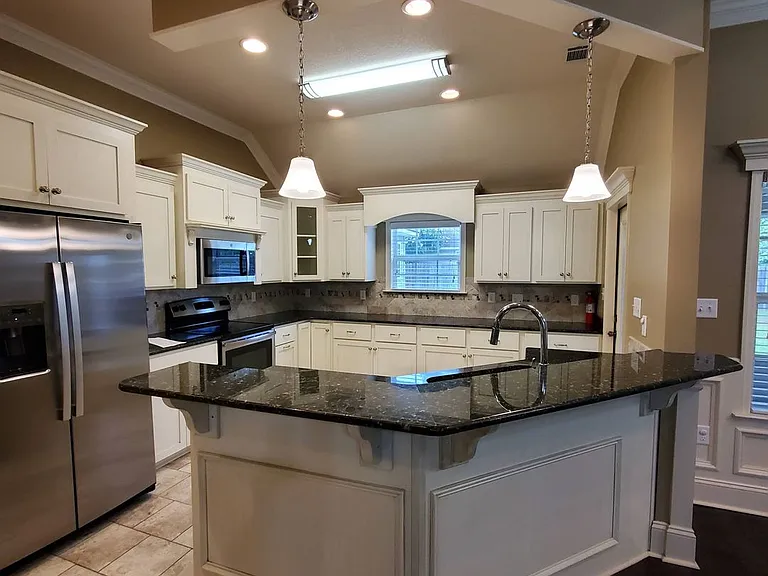 518 Barnside Ln — Photo 6