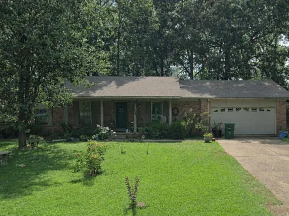 12 Arbor Oaks Dr, Sherwood, AR 72120