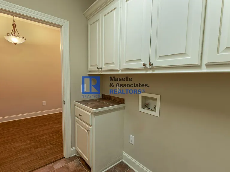 125 Mason Way — Photo 35