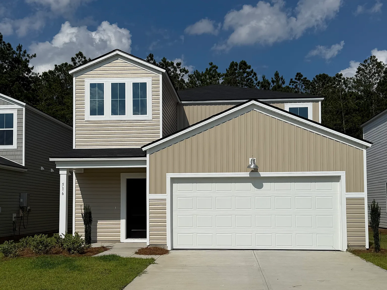 5 bed, 2.5 bath, 2345 sqft, $3,200 — Photo 1