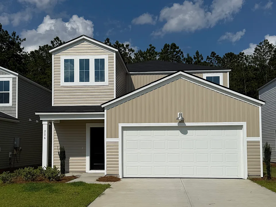 516 Crimson Pointe Dr