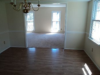 5th image of 9207 Thorpe Ct