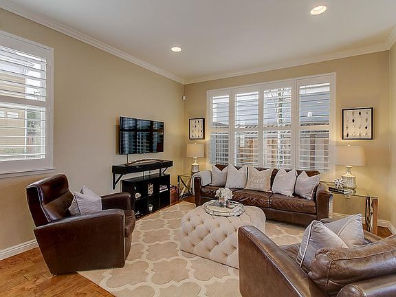 4th image of 1163 Fleetwood Ln