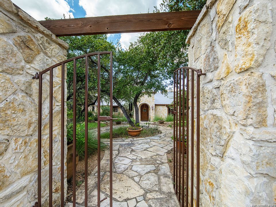 1st image of 1575 CASA SIERRA