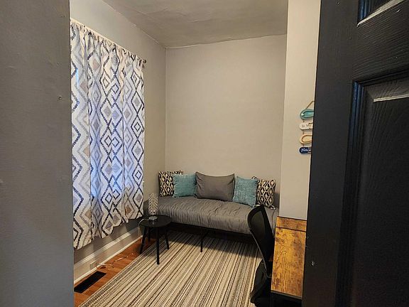 3rd image of 349 51st St #2