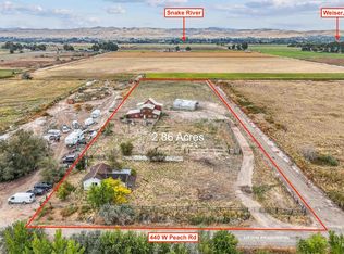 440 Peach Rd, Ontario, OR 97914