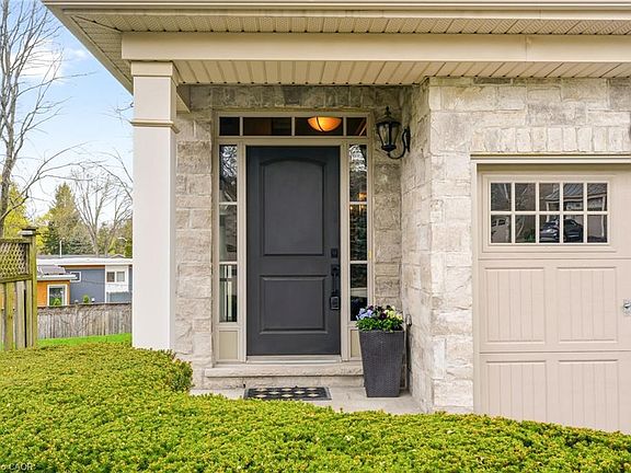 3rd image of 72 McGrath Ct