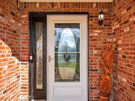 5th image of 213 Dunn Dr