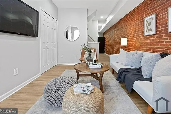 404 N Patterson Park Ave — Photo 9