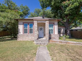 129 N Park St, Uvalde, TX 78801