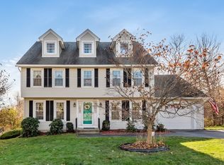 21 Fox Meadow Dr, Worcester, MA 01602