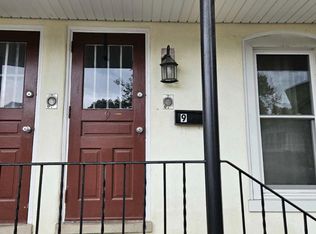 9 N West St, Doylestown, PA 18901