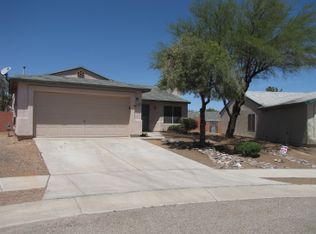 8885 E Apache Well Pl, Tucson, AZ 85730