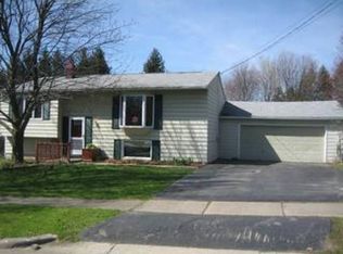 37 Shasta Dr, Jamestown, NY 14701