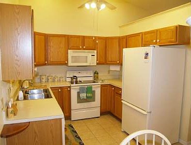 4th image of 2305 Hidden Creek Cir