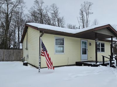 909 Collingwood Ave, Houghton Lake, MI, 48629