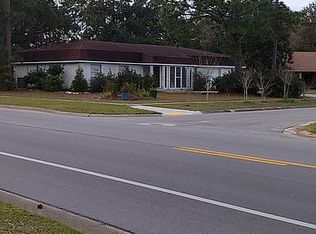 5701 Langley Cir, Pensacola, FL 32504